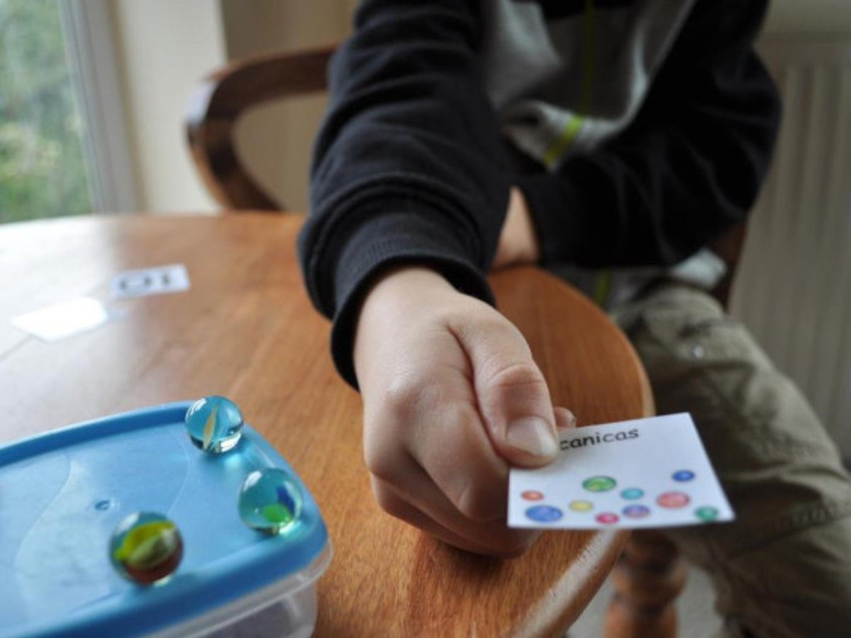 🙋🏽‍♀️ ¿Eres familiar de una persona con autismo?
Hasta el 1 marzo
puedes participar en una encuesta
que impulsa <a href="/Plenainclusion/">🍀 Plena inclusión</a> 
para elaborar un estudio
sobre las necesidades de estas familias.

Más información➡ plenainclusion.org/noticias/eres-…