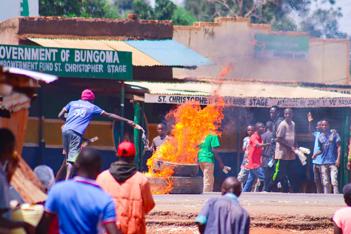 LABISTA254's tweet image. Scenes at Bukembe Market Bungoma County Nzoia Sugar  workers and Farmers demonstration