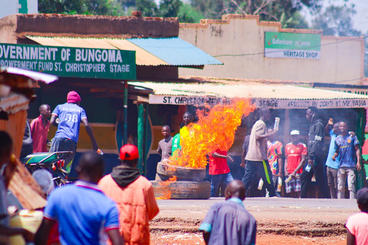 LABISTA254's tweet image. Scenes at Bukembe Market Bungoma County Nzoia Sugar  workers and Farmers demonstration