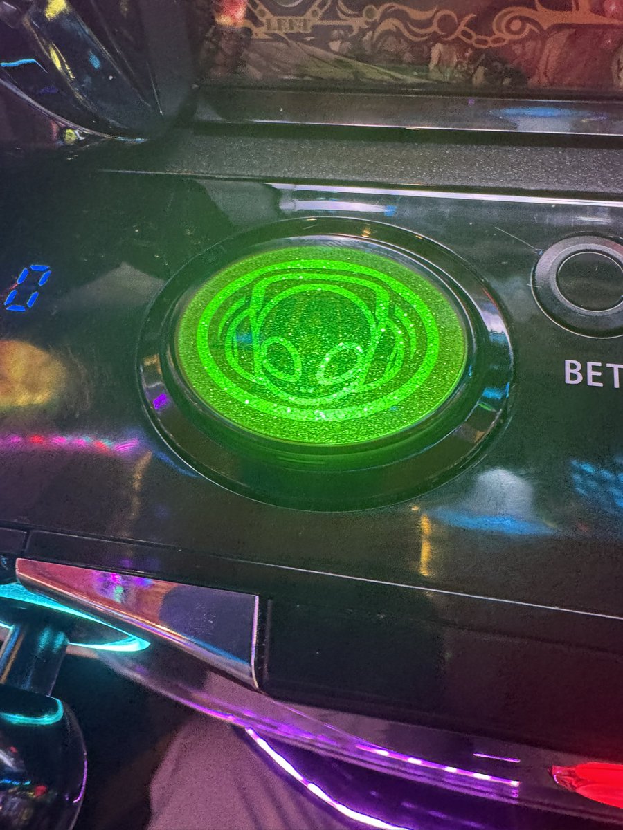 しおです tweet media