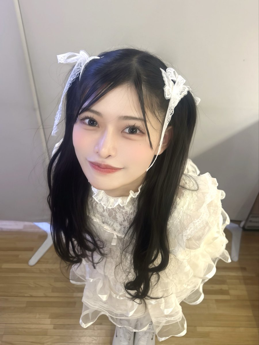 Post by 伊藤詩乃 on X: ちょこんっと👇