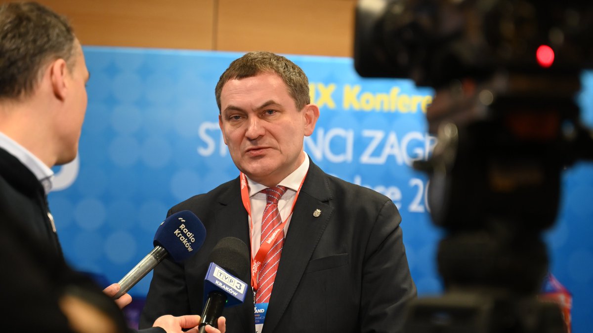 JagiellonskiUni's tweet image. #Jnews | Konferencja prasowa przed oficjalnym otwarciem konferencji organizowanej przez #UJ i @PerspektywyPL "Umiędzynarodowienie wobec nowych wyzwań", która w dniach 29-30 stycznia odbywa się w Uniwersytecie Jagiellońskim.

📷 K. Sikora