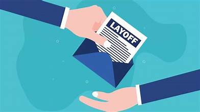 assetyogi's tweet image. TCS fired 25,000 employees in 2025

Net Employee Addition

TCS: –25,191
Infosys: +13,655
Wipro: +9,289
HCL Tech: –5,624
LTIMindtree: –1,158

This reflects

• Weak global tech demand
• AI-led efficiency
• Margin protection 

#layoffs #tcs #TechRevolution