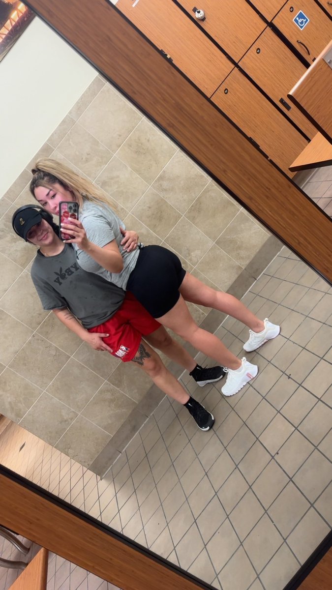 Gym with her 🔥 #bigbooty #nsfw #latina #ppv #customs