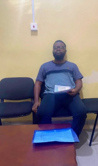 BongoIdeasHQ's tweet photo. URGENT: John Peasah (Drogba) is at a critical stage of his health condition. The supposed healing prayers by some pastors did not work. His health has significantly worsened, and he is now in critical condition.

All Ghanaians need to DONATE to SAVE him now before it’s too late. https://t.co/HxClg5H0hm