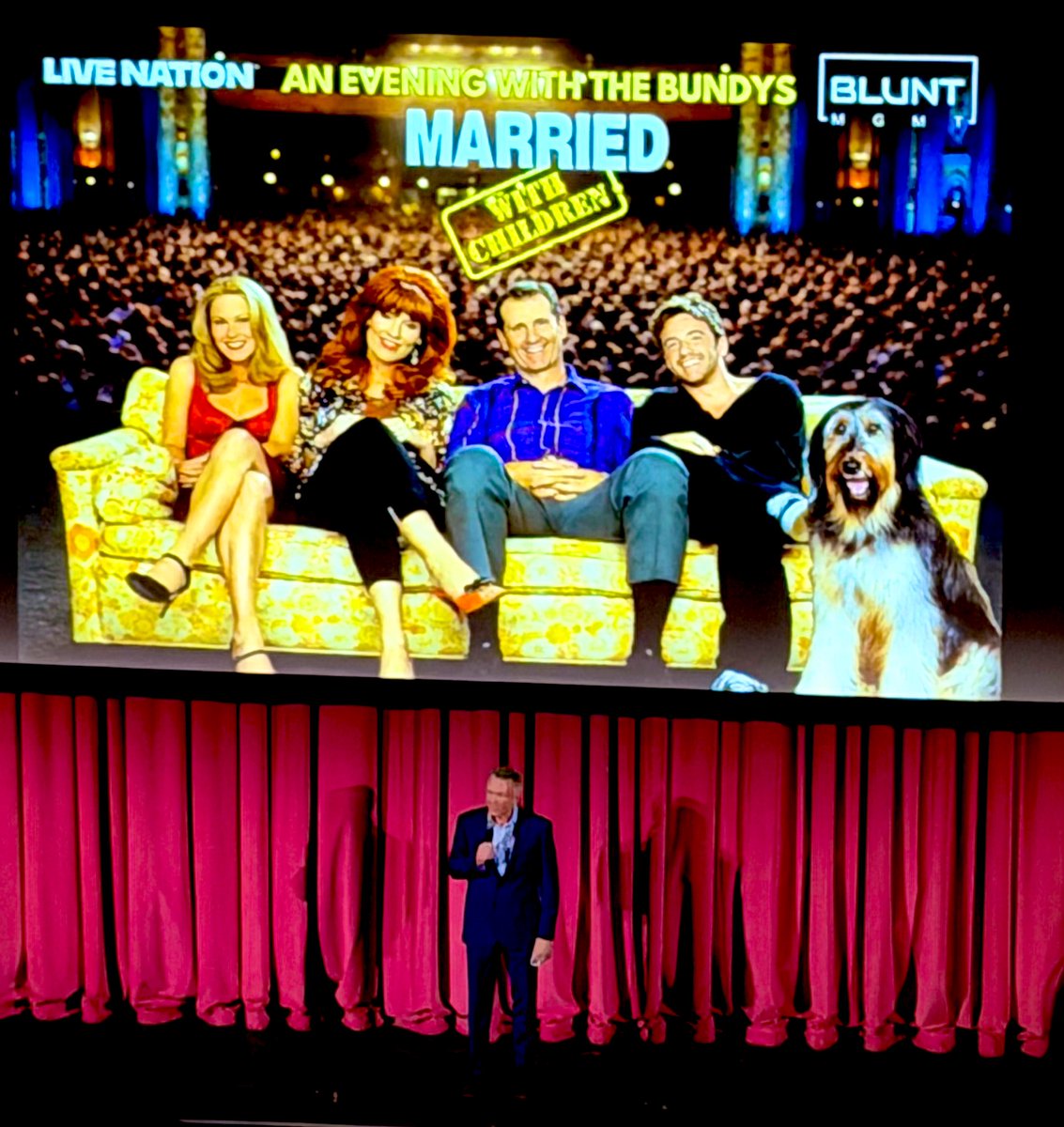 levyhit's tweet photo. Married with Children Reunion An evening with the Bundys : Married With Children cast reunion Wiltern LA 1/28/2026 #wiltern #marriedwithchildren #interview #reunion #foxtv #buddybundy #albundy #pegbundy #kellybundy #bestshowontv #comedy
Woooooh BUNDY!! 
https://t.co/pG4ZrWnMME https://t.co/idbtjLd0Io