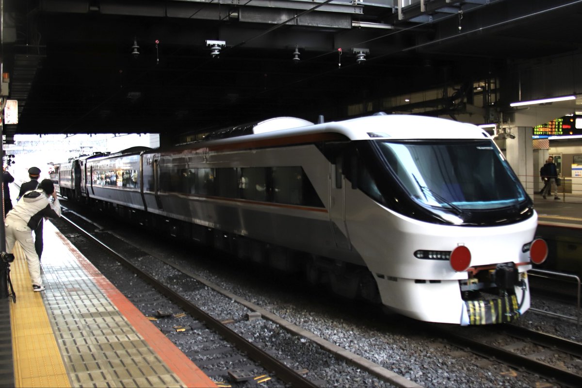 西のカモレ tweet media