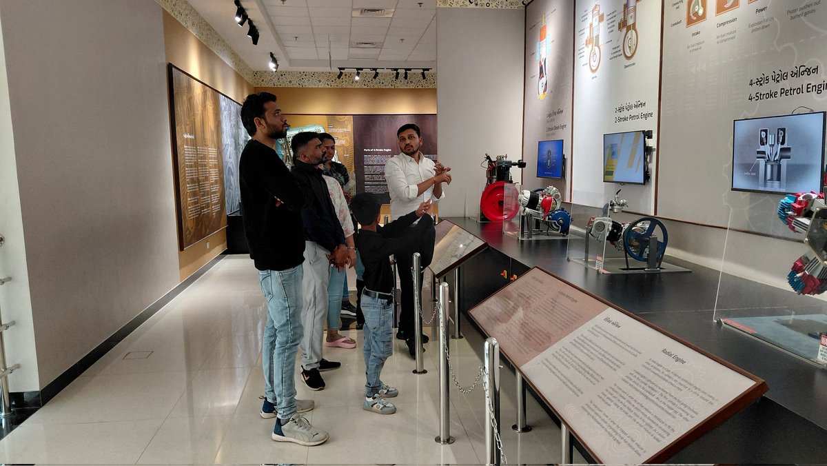 RanaUditsinh's tweet photo. Automobiles don’t just move people—they move progress 🚘➡️🌍
Scientific innovation has shaped the past and will power the future of transportation.
Explore automobile history & future concepts at RSC Bhavnagar.
#ScienceBehindAutomobiles #WorldAutomobileDay #RSCBhavnagar https://t.co/cyv9t5Xlz4