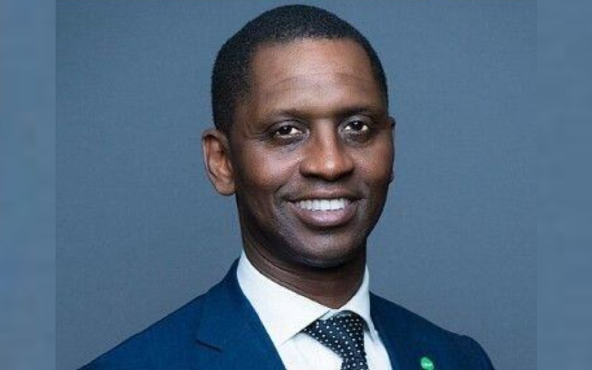 Le Parisien tweet media