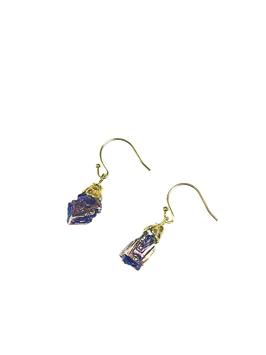 Atelier_dimoa's tweet photo. NEW アイテム！
minneにて販売中。
 #ハンドメイド  #ビスマス  #鉱物 #minne https://t.co/ORg6pi6zu5