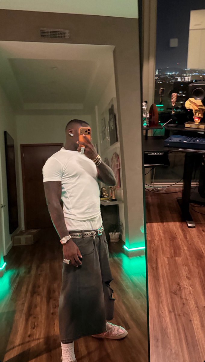 Once you see my dm, you've won N1million

Reply “HI”, I will only pick from here &amp; following