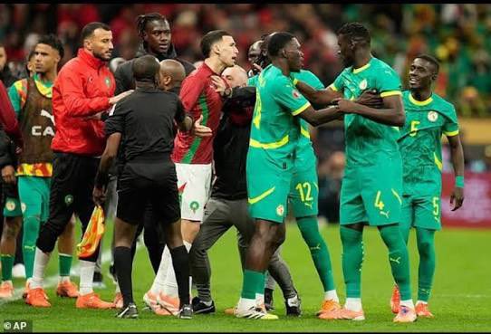 vasalink's tweet photo. 🚨BREAKING: CAF fines Senegal and after AFCON 2025 Final chaos! 

🇸🇳 Coach Pape Bouna Thiaw: 5-match ban + $100k fine

Ndiaye &amp; Sarr: 2-match bans

Senegal FA: $615k fine (Total misconduct)

#AFCONFinal #CAF #fines #vasamedia https://t.co/sAlFIfZXmq