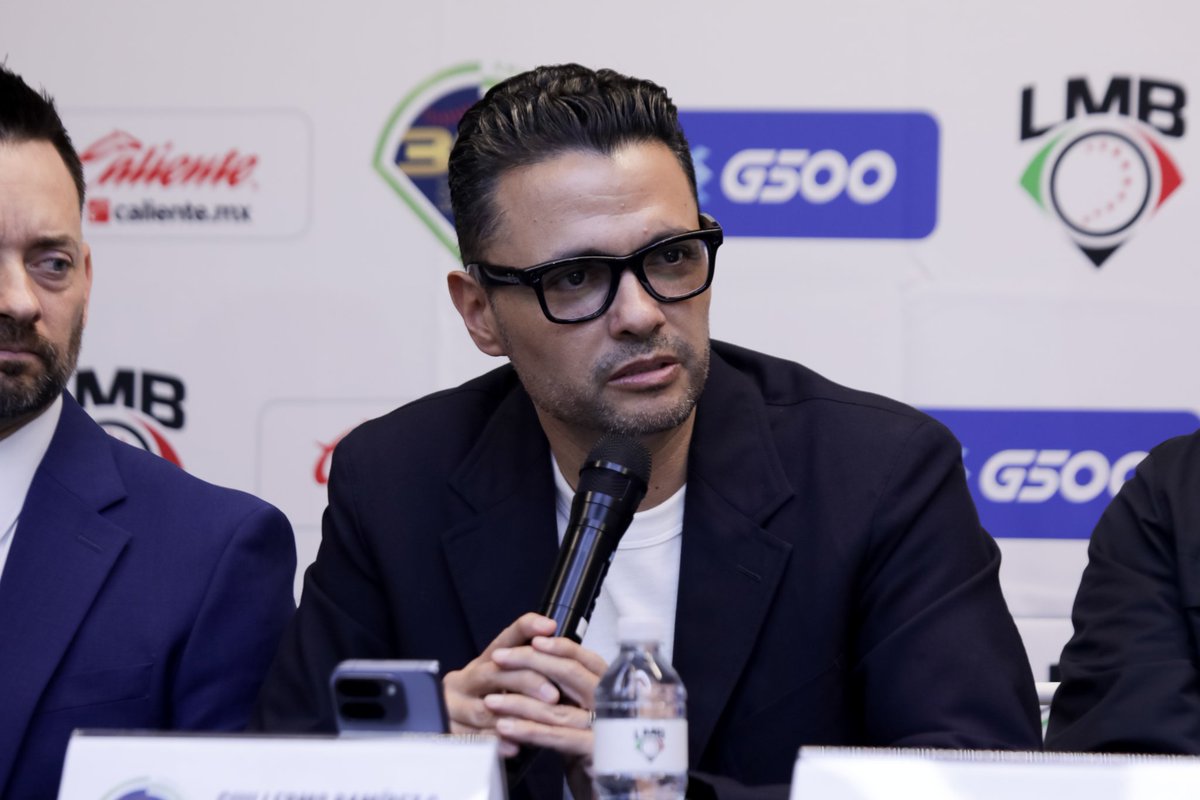 BetoCirilo's tweet photo. Conferencia de prensa #baseballchampionsleague https://t.co/H4c02kEDmW