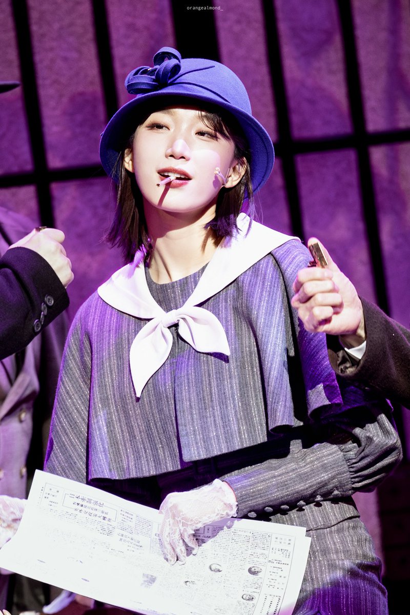 ⬅️이러고 들어가더니 몇분뒤에 ➡️이러고 나온거 ㅈㅉ구라