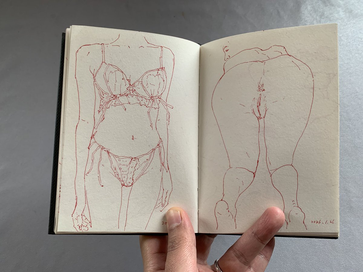 一个画画的人（接订制） tweet media