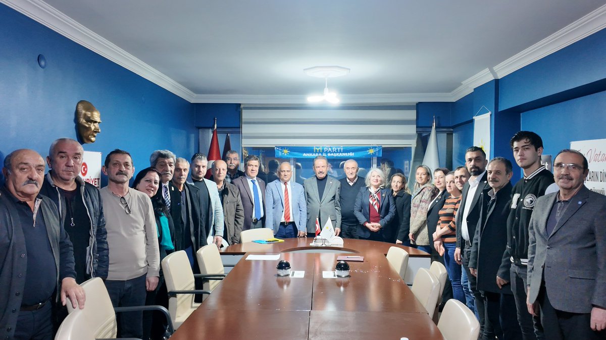 Polatlı İlçe Başkanlığımızın Genişletilmiş İlçe Divan Toplantısı; İl Başkanımız Sn. Dr. Yener YILDIRIM, Siyasi İşler Başkanımız Sn. Abdullah MUTLU, Teşkilat İşleri Başkanımız Sn. Mustafa ŞENLİ ve Kadın-Aile ve Sosyal Hizmetler Başkanımız Sn. Mine Ebru ŞENTÜRK ile İl Divan Kurulu