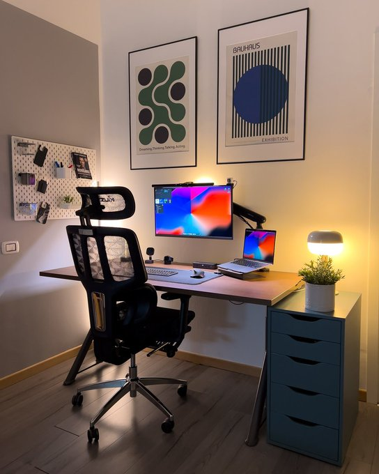 VtuberAcademy1's tweet photo. Prime setup https://t.co/tWejFGJwAx