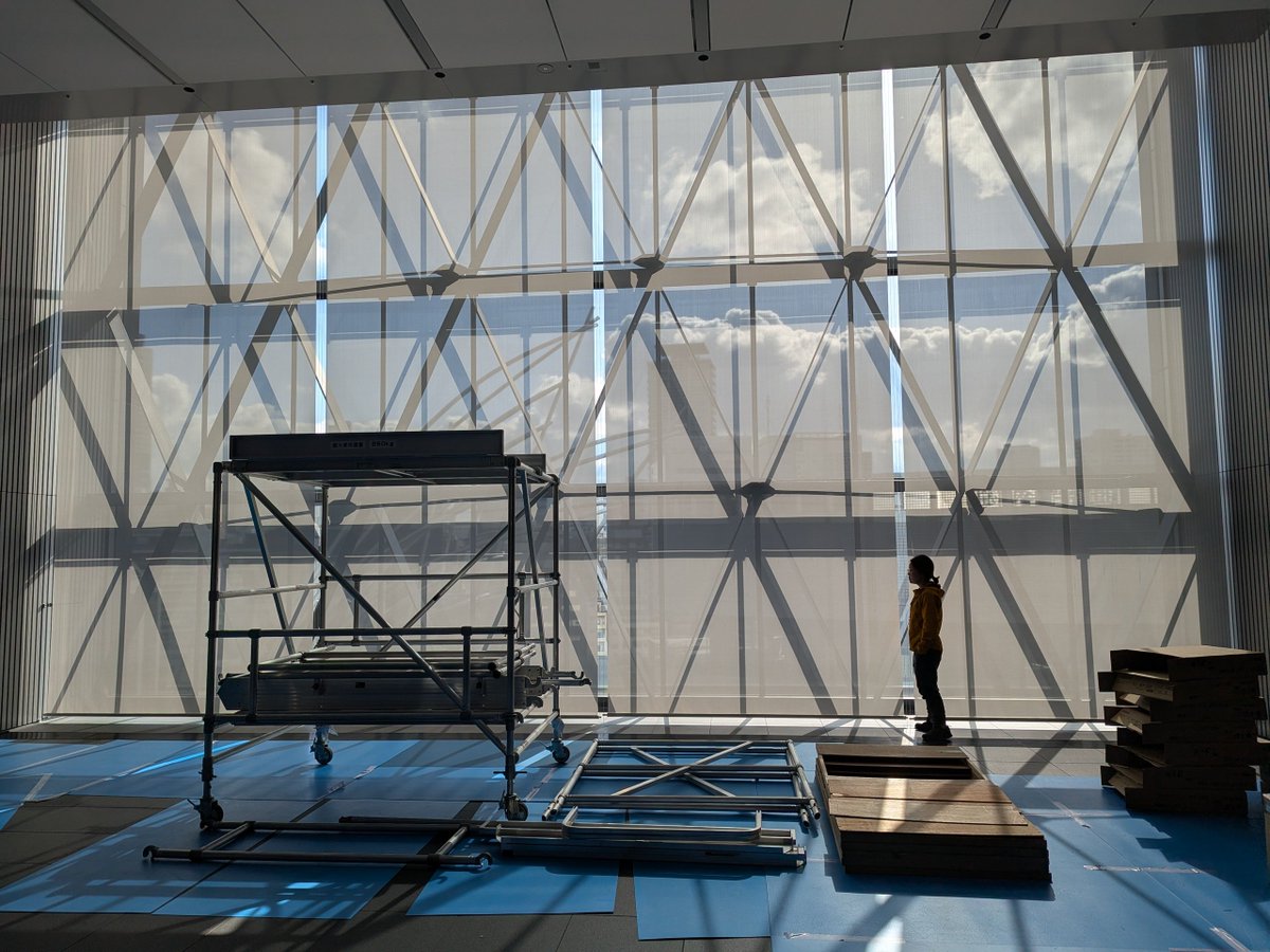 中之島美術館、サラ・モリス展での壁画制作が無事に終了しました！
1ヶ月間やりきった〜