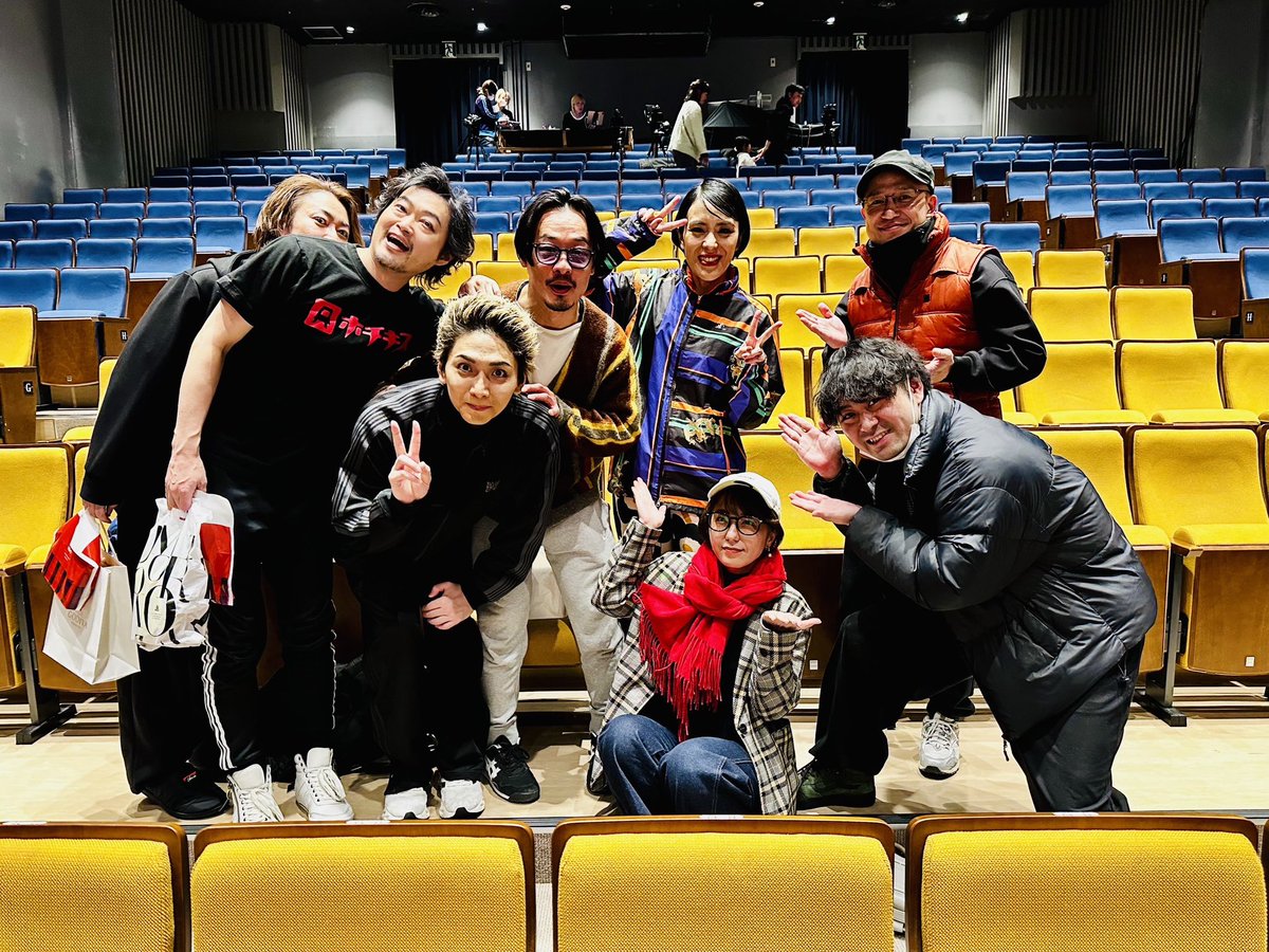 #ホチベビ
観劇してきましたー！
めちゃくちゃおもしろかった！！
笑って裏切られて
物語に引き込まれました！！！
これは必見です！！！