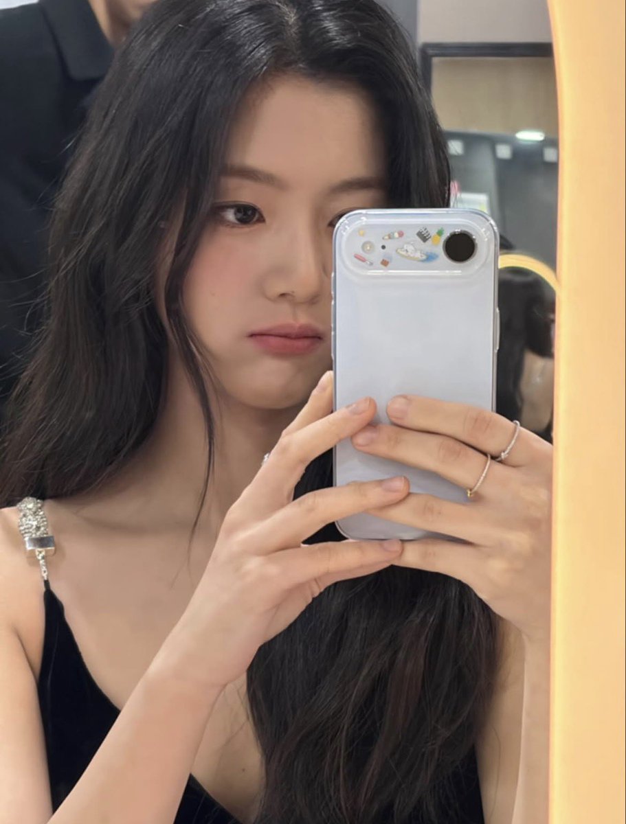 리니 🐰🐥❤️🩷💛💚🩵🧸🎀🍫 tweet media