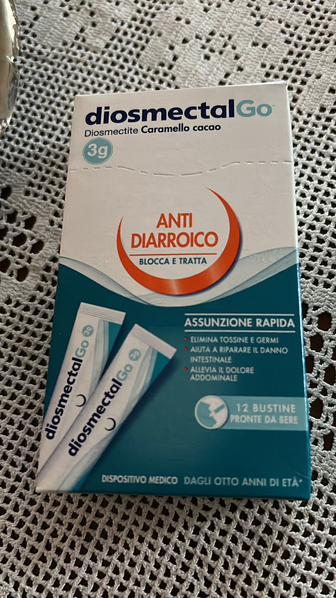 Per chi ne avesse bisogno, segnalo un rimedio che può aiutare nei casi di influenza intestinale con scariche diarroiche. Leggere attentamente il bugiardino