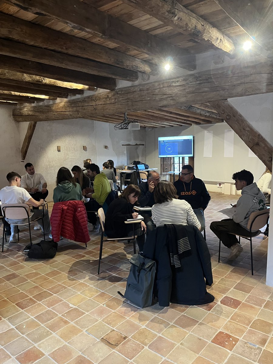 Vic Esport tweet media