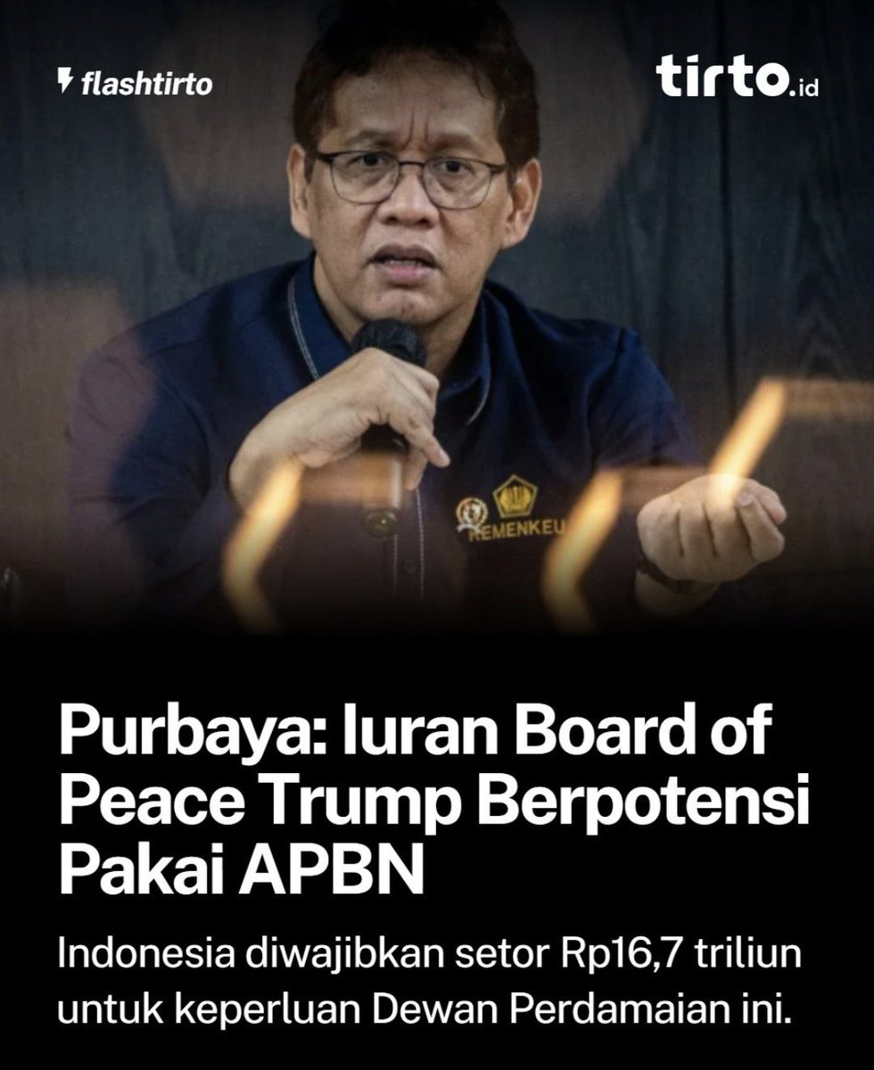 Dandhy_Laksono's tweet image. LSM sering disebut antek karena terima dana (hibah) dari asing. Padahal pemerintah dan TNI/Polri juga doyan hibah asing.

Tapi kali ini ada antek yang goblok.
Malah disuruh setor ke tuannya.