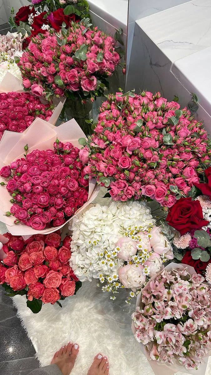 ____flowers__'s tweet image. 