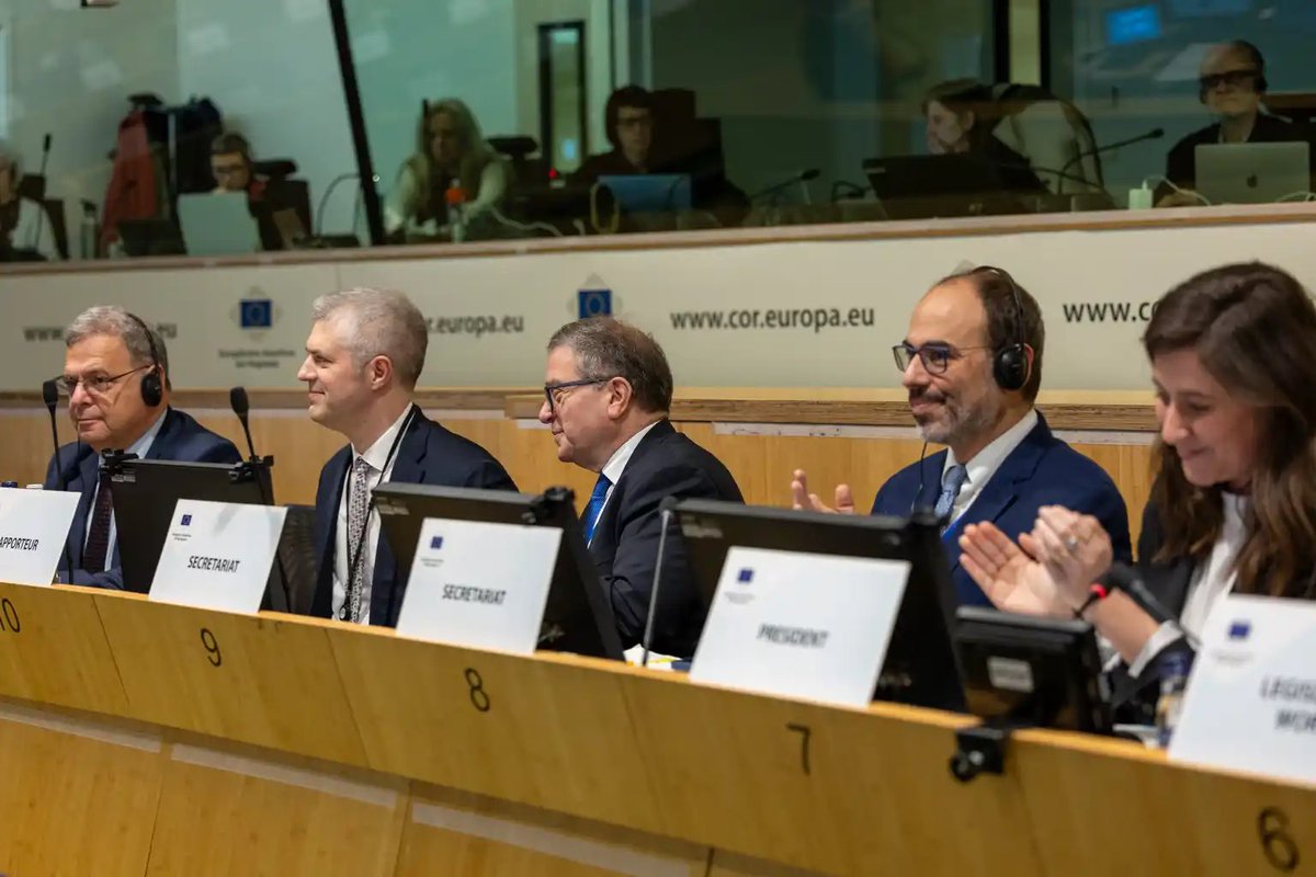 Deux jours à #Bruxelles pour présider la commission #CIVEX au <a href="/EU_CoR/">European Committee of the Regions</a>. 
⚓️ Mer Noire et #Groenland : des enjeux stratégiques pour une Europe indépendante et sécurisée. 
⚠️ Asile &amp; migrations : donner aux territoires les moyens d’agir. 
🌍Élargissement : État de droit, dimension