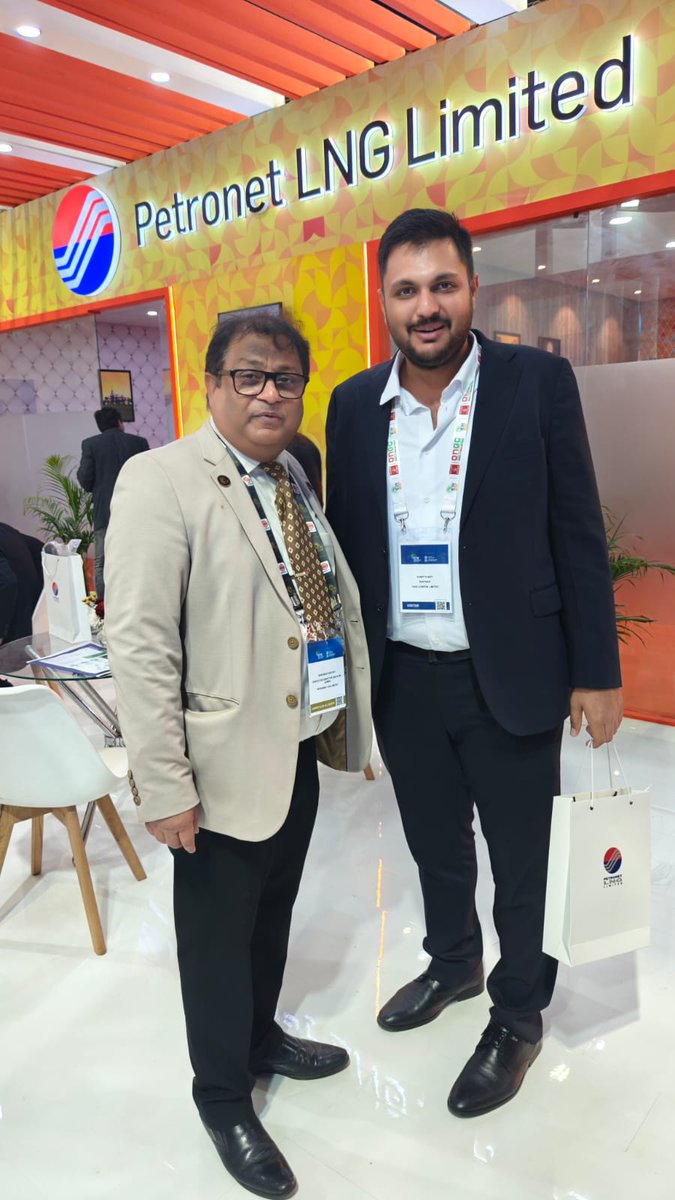 YAVA__COM's tweet photo. @IndiaEnergyWeek delivered strong signals for India’s global #energy ambitions.

Key takeaways:
• Strong appetite for overseas energy projects
• Focus on Middle East &amp; East Africa
• Demand for structured market access &amp; execution partners

#IndiaEnergyWeek #EnergySecurity https://t.co/axll0sEIbX