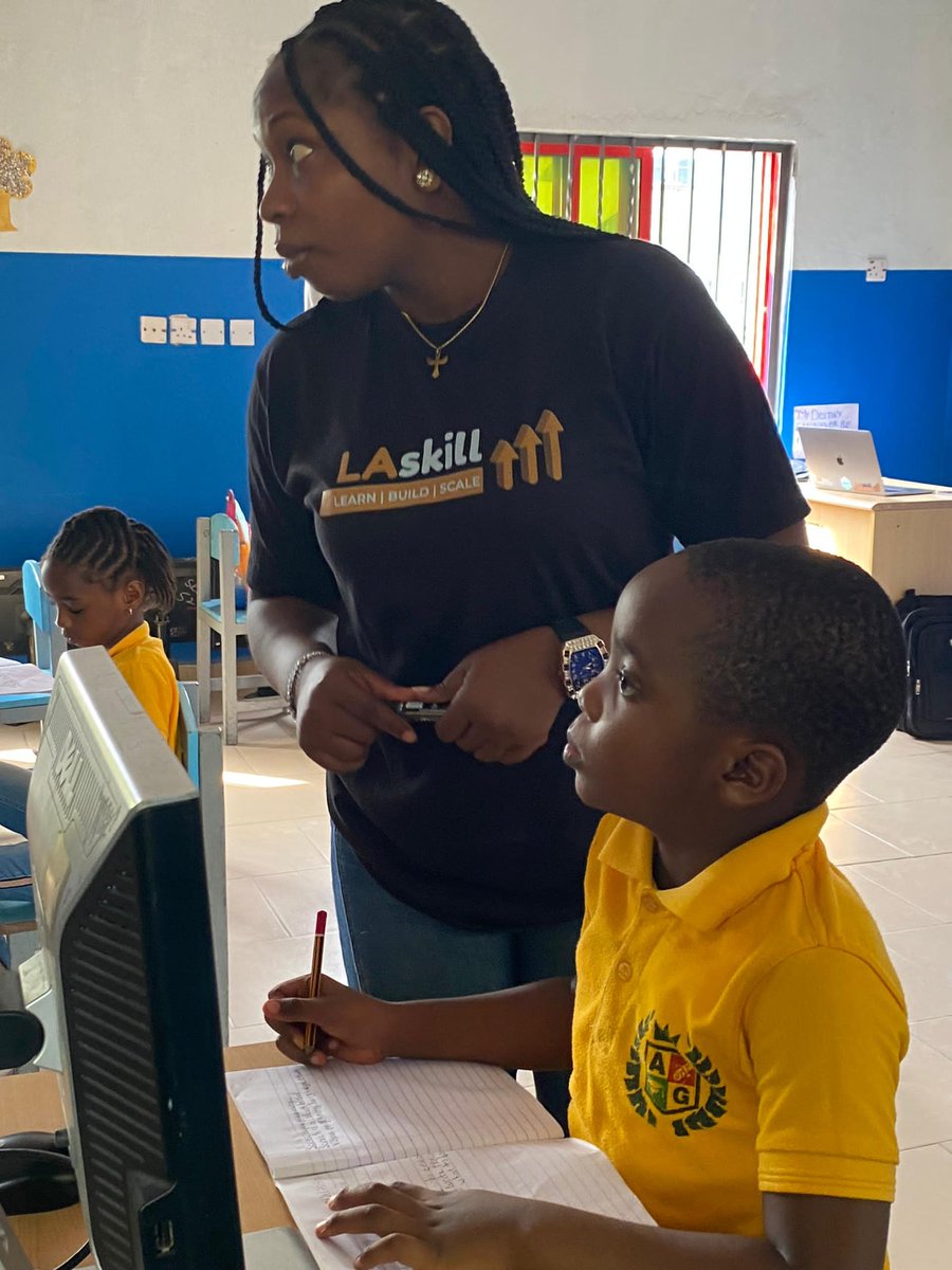 Ladyxpensive001's tweet photo. My Day3🥰🥰
What is Scratch?

 Scratch is where kids turn ideas into games, stories &amp; animations—without fear of code. Perfect for beginners aged 6–16.
#code #kidscode #scratch
#programming #HaierThailand #MertRamazanDemir #30DaysChallengeWithEnjoyjune #RemoteJobs #Remotelessons https://t.co/zJoeSVTP6P