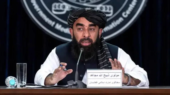 ذبیح الله مجاهد: انتقاد بر قوانین طالبان به معنای تردید در مسلمانی است