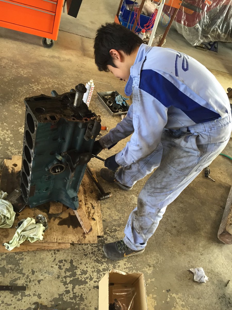 小学生の頃にエンジンバラしてたからなぁ