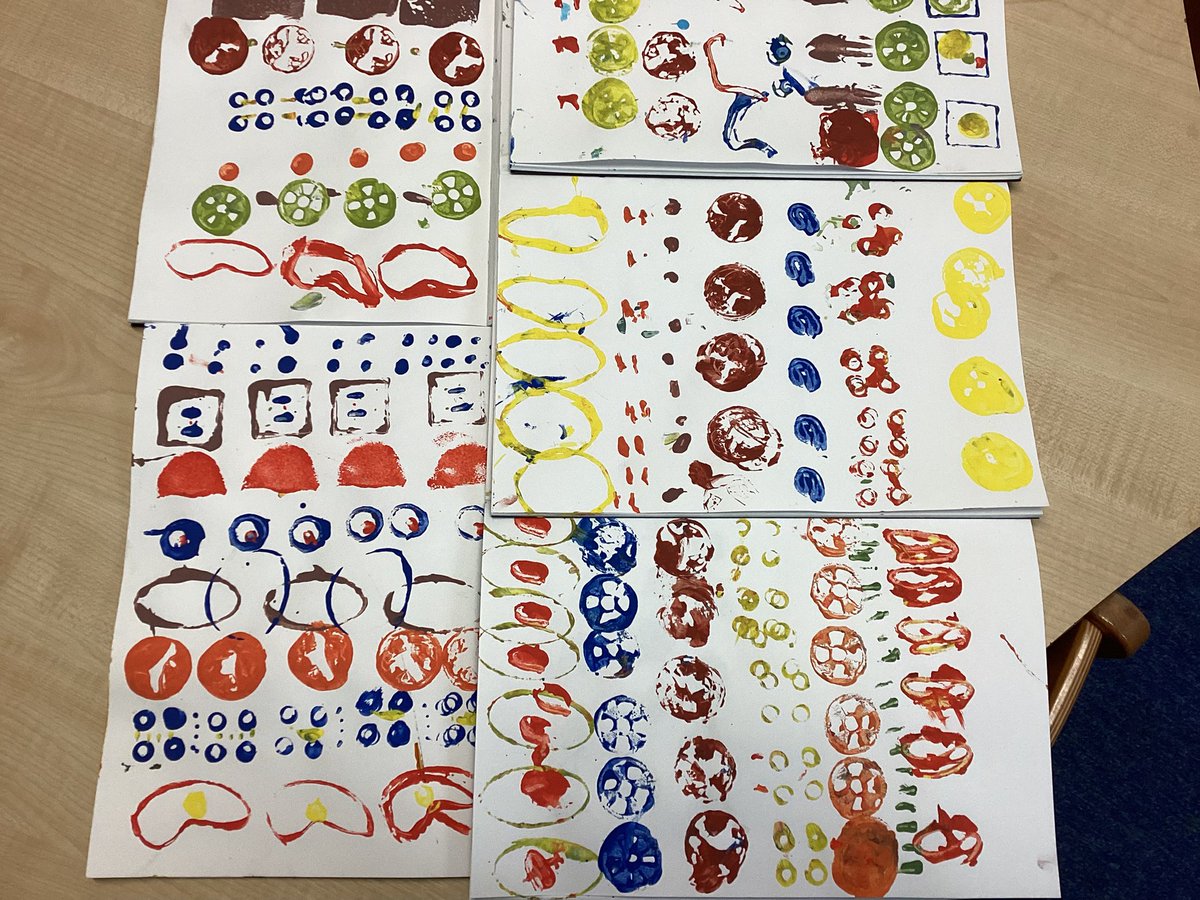 Year1_OLSP's tweet photo. In art, Year 1 have used primary and secondary colours and mixed materials to do printing! ❤️💛💙 #OLSPArt https://t.co/bV1R0cjAs4