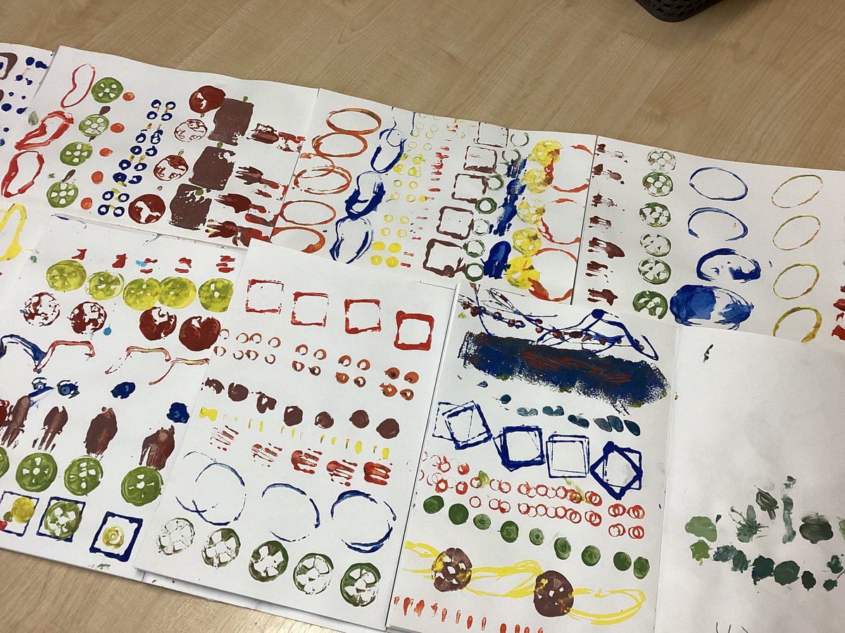 Year1_OLSP's tweet photo. In art, Year 1 have used primary and secondary colours and mixed materials to do printing! ❤️💛💙 #OLSPArt https://t.co/bV1R0cjAs4