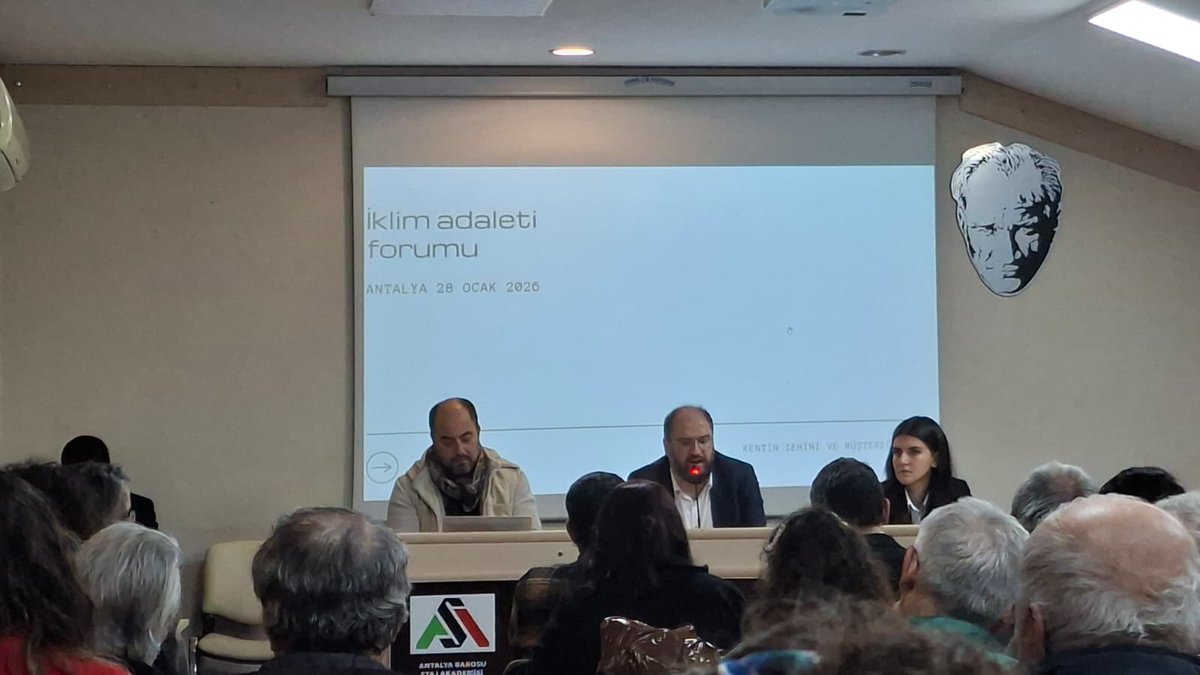 Antalya'da İklim Adaleti Forumu kuruldu

"COP31'in; yalnızca devletler arası müzakerelerle sınırlı kalmaması gerektiğini savunuyoruz"

"Antalya’nın karşı karşıya olduğu ekolojik yıkım, turizm odaklı kentleşme ve güvencesiz emek rejimleri..."

sendika.org/2026/01/antaly…