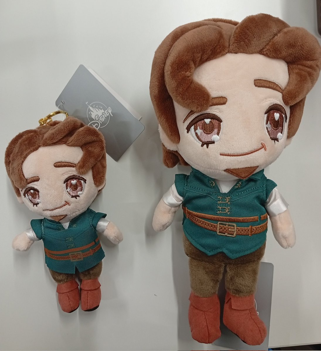 入荷情報】 『 #ディズニー』 ディズニーストア限定 Tinyシリーズ