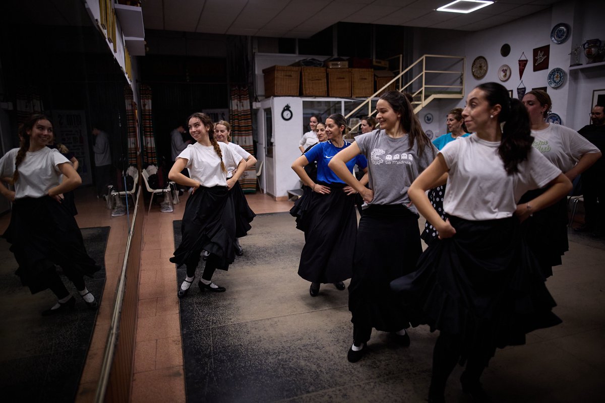 Ferminius's tweet photo. 📷 Una tarde con la gente de Coros y Danzas de Granada.

Puedes ver más en Instagram: https://t.co/r2vAGFy4yJ https://t.co/mMVQOhuxRM