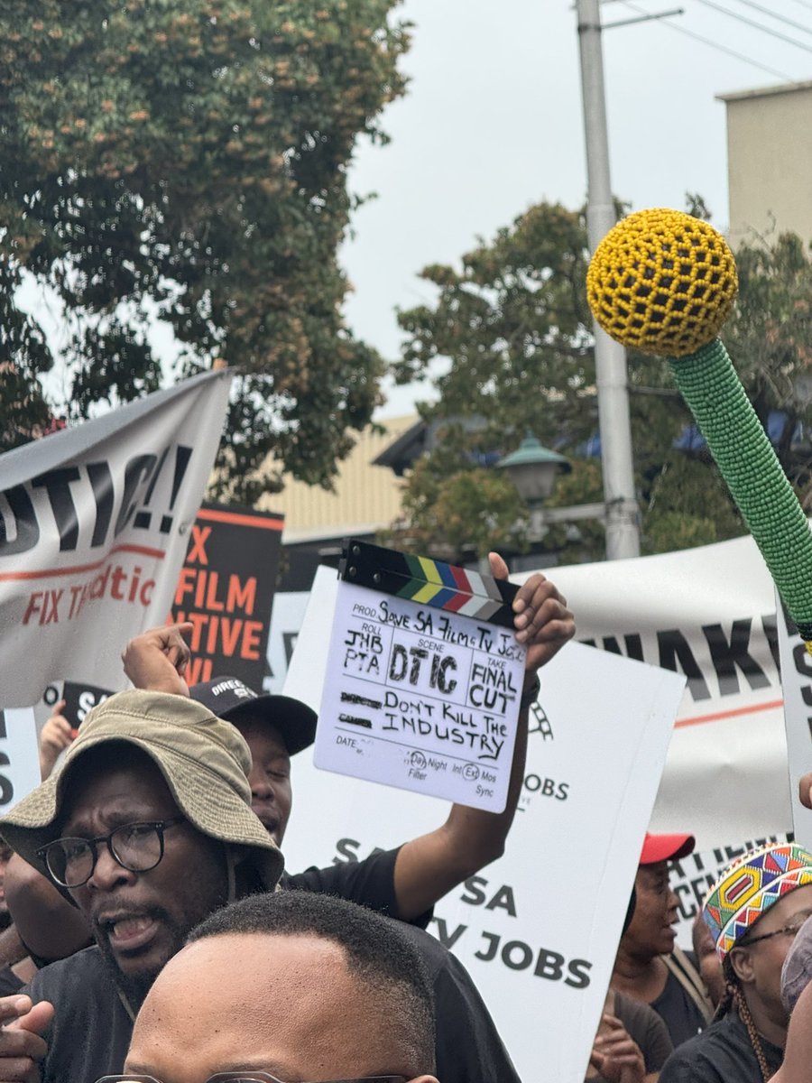 Kgalalelo Tlhoaele tweet media