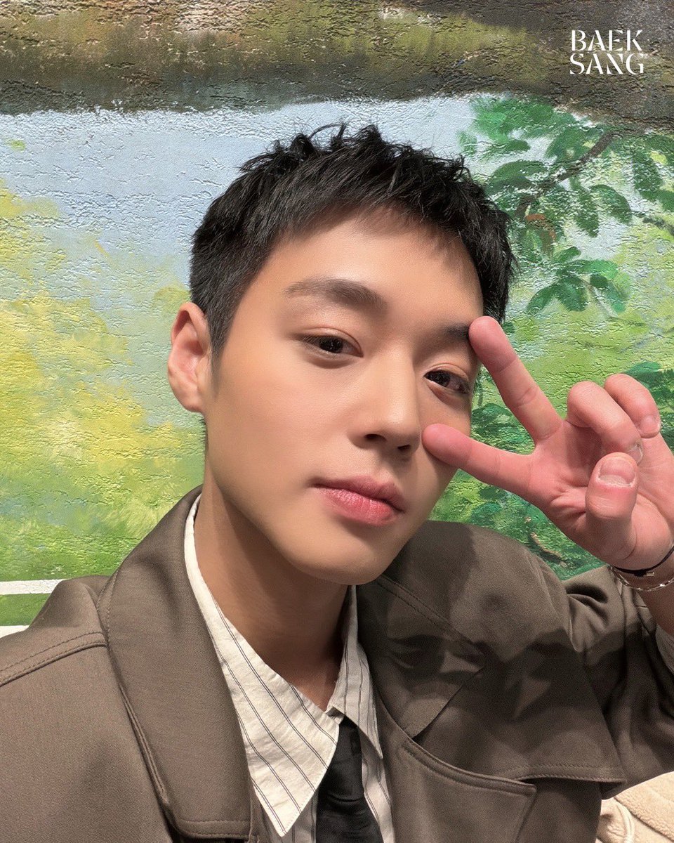 백상 인스타에 지훈이 셀카.ᐟ.ᐟ.ᐟ
instagram.com/p/DUFrqoaE0UR