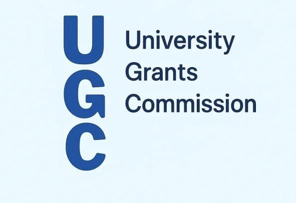 UPSC एजुकेटर विकास दिव्यकीर्ति ने UGC के नए नियमों का समर्थन किया है।

उन्होंने कहा है कि

"नियम बहुत अच्छे हैं, इन नियमों में भेदभाव की कोई फिलिंग नहीं हो सकती और इन नियमों की जरूरत भी थी"

इसके खिलाफ प्रदर्शन करने वालों के बारे में उन्होंने कहा कि

"ये सब आर्गेनिक नहीं है