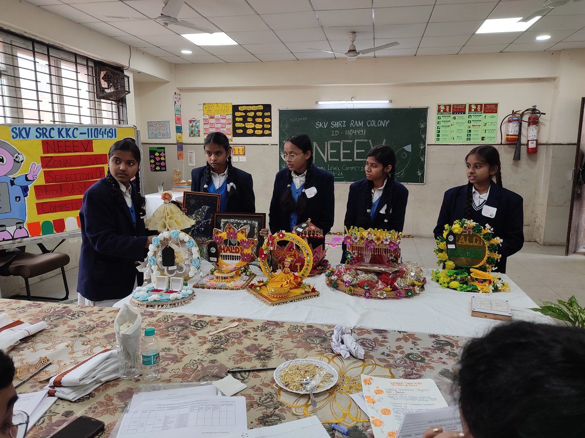 From classrooms to boardrooms! 🎓💼 The energy at the #NEEEV #Startup Stormers Zonal Comp D2 is unmatched. Delhi Govt School #Students are proving that a great #idea knows no boundaries. The future of India’s startup #ecosystem looks bright! 🌟🇮🇳 NE1 Z4
#GOLD #education #teacher