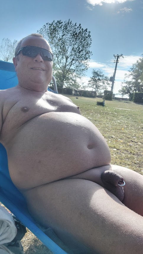 nudistnudism tweet media