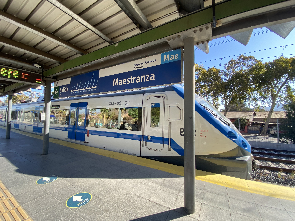 Tren Nos - Estación Central tweet media