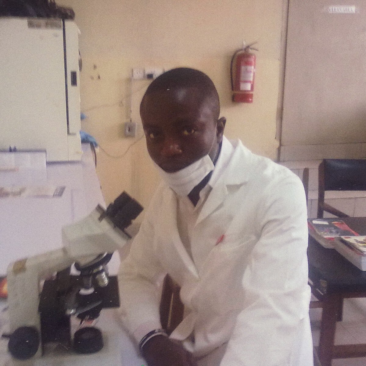 egbezi's tweet photo. Been ‘Tha Rap Scientist’ in charge 🎤🥼 https://t.co/xALeRvWnHV