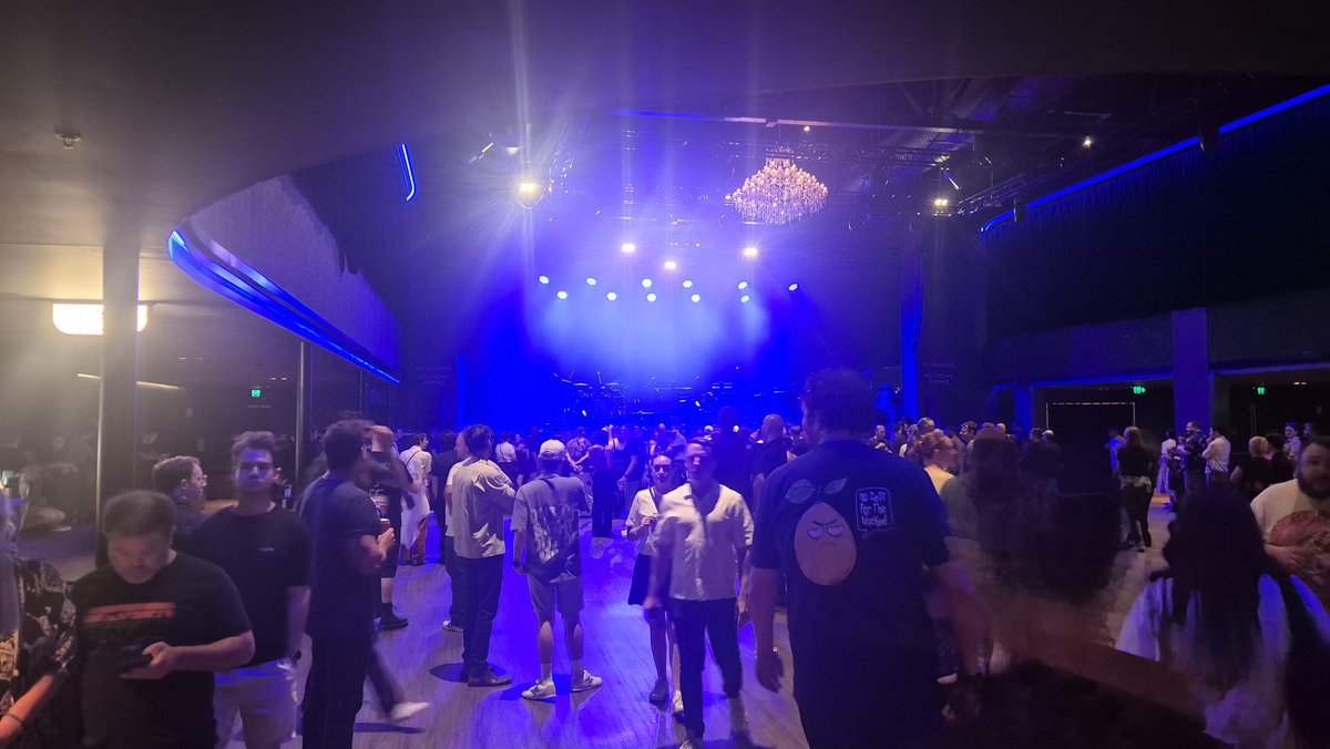 AussieRusty tweet media