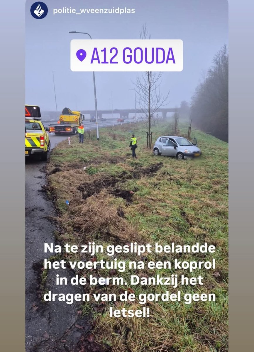 Auto geslipt op de oprit A12 richting Den Haag