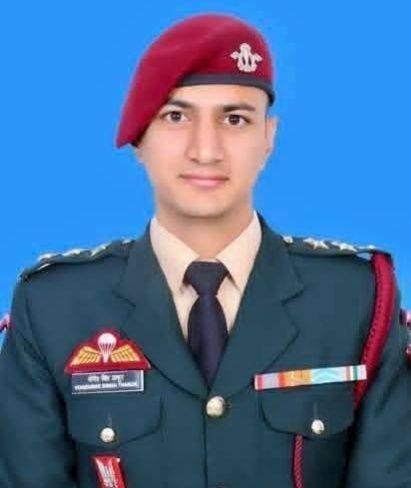 सरस्वती विद्या मन्दिर बालकरूपी (जोगिन्द्रनगर) के पूर्व छात्र कैप्टन योगेन्द्र सिंह ठाकुर को अदम्य वीरता व पराक्रमी नेतृत्व के लिए प्रतिष्ठित शौर्य चक्र से सम्मानित किया गया।
#ShauryaChakra #PrideOfHimachal #VidyaBharati #IndianArmy