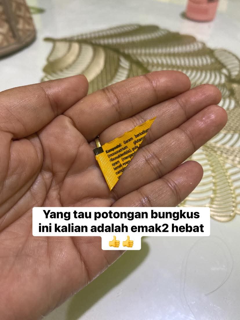 Ketawa itu GRATIS 🛩 tweet media