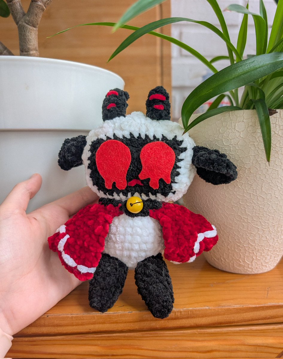 _k_awa's tweet photo. Mirad qué regalo más chulo me ha tejido @Fheizhi ❤️ https://t.co/PEKV2snCSA